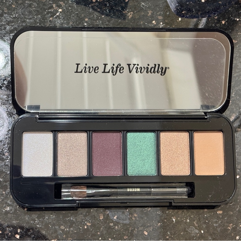 Buxom Silver and Purple Eyeshadow Palette Vibrant Colors